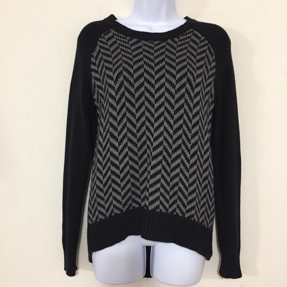 ♠️ MICHAEL KORS CHEVRON DESIGN SWEATER